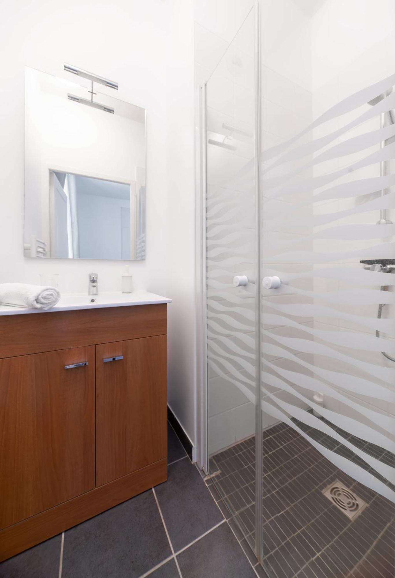 Le Brit - Grand Appartement Design, 3 Chambres, Centre Ville Vichy Bagian luar foto